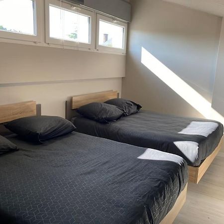 Studio Duplex Meuble Avec Place De Parking Surgères Extérieur photo
